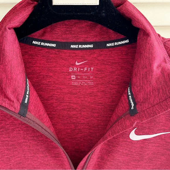 NEW♥️ NIKE ELEMENT DARK RED BURGUNDY QUARTER ZIP TOP XS RELAX FIT RUN GOLF MOCK - Picture 8 of 9